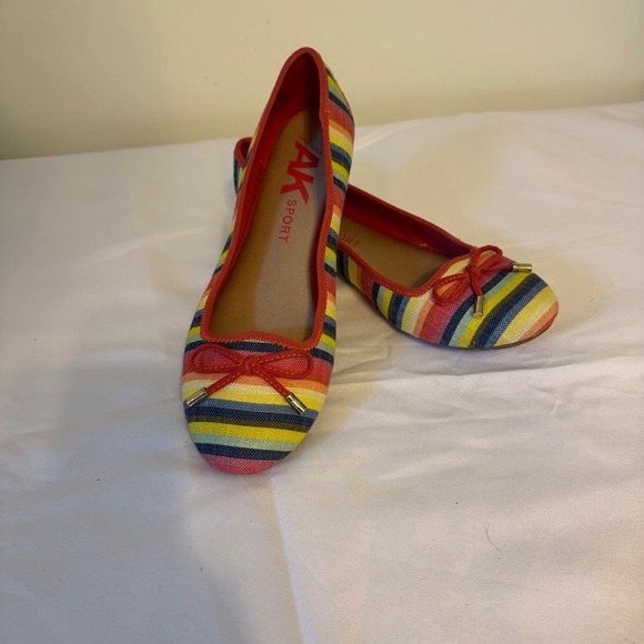 AK Anne Klein Sport Striped Ballet Flats 9.5 Red Bow Accent Cute Shoes - Picture 1 of 8